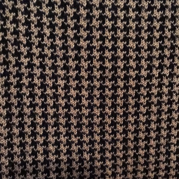 Sweater Skirt - Picture 3 of 4